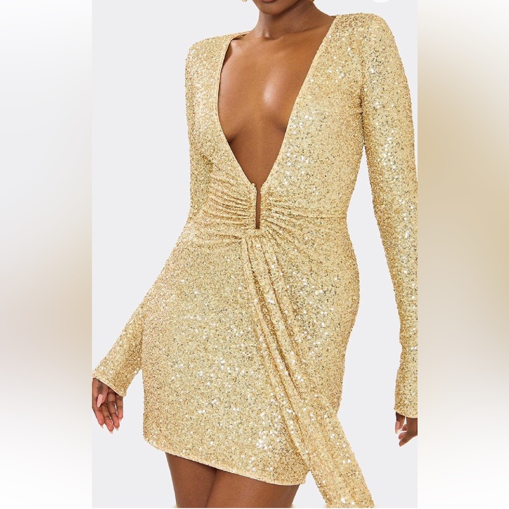 Gold Sequin Long-Sleeve V-Neck Party Dress - Picture 2 of 6